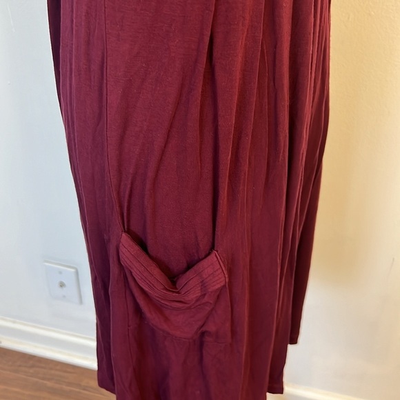 Calvin Klein Sleeveless Pleated Midi Dress with Pockets, Sz. 6. - Picture 4 of 10